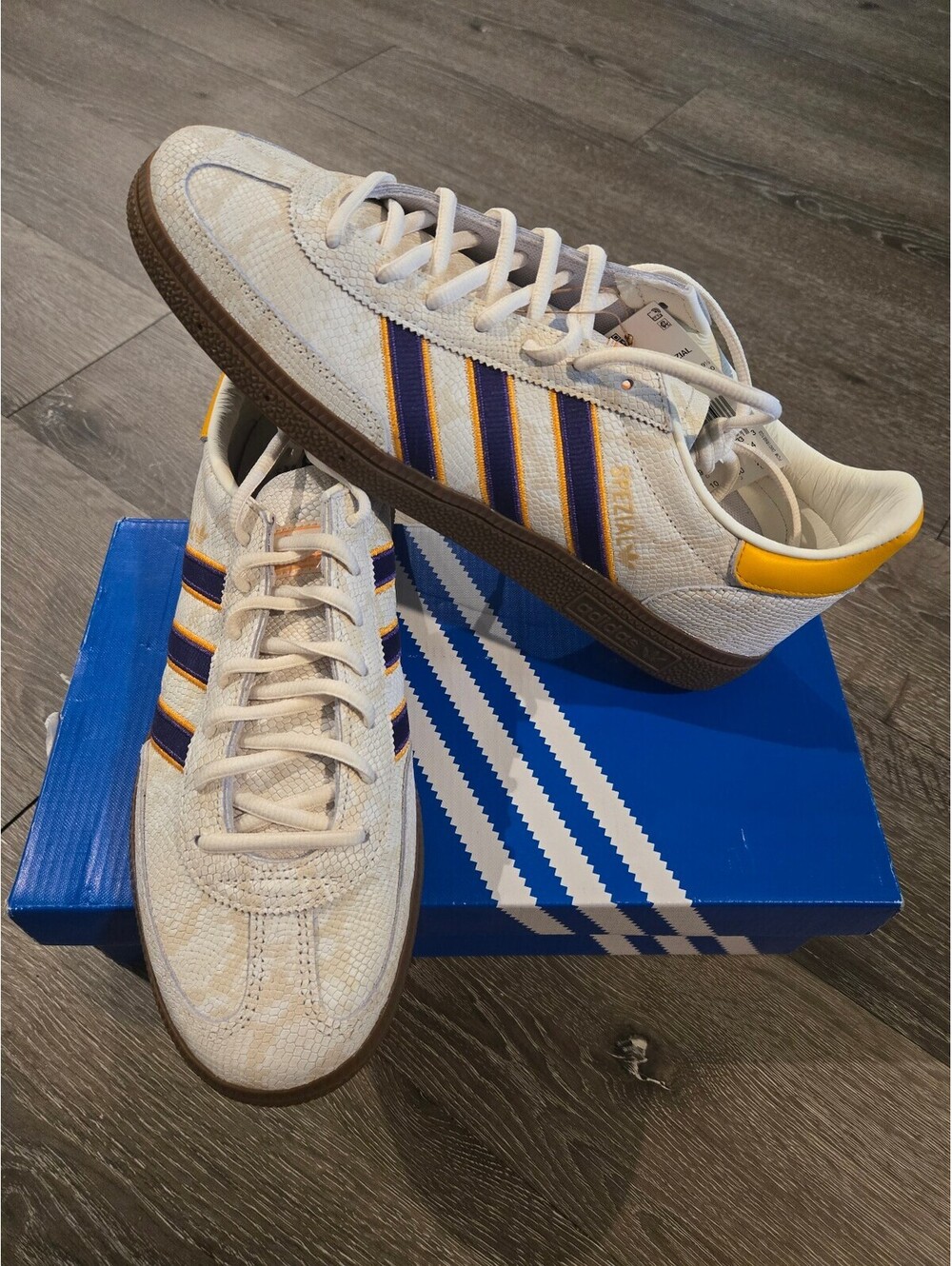 adidas Handball Spezial KK1189 Men's Size 10 White Purple Gum New